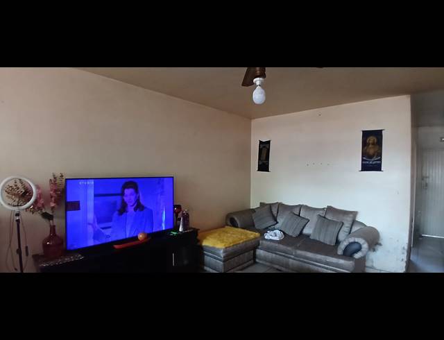 2 BEDROOM FLAT FOR SALE IN VEREENIGING CENTRAL